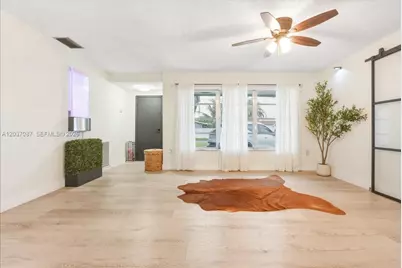 8580 NW 20th Ct, Sunrise, FL 33322 - Photo 3