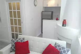 1525 Meridian Ave, Miami Beach, FL 33139 - Photo 3