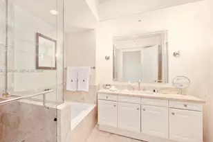 1435 Brickell Ave, Miami, FL 33131 - Photo 11