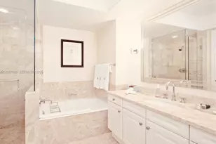 1435 Brickell Ave, Miami, FL 33131 - Photo 13