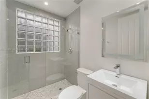 21156 NE 33rd Ave, Aventura, FL 33180 - Photo 25