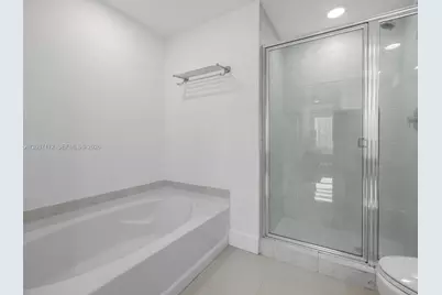 950 Brickell Bay Dr #1404, Miami, FL 33131 - Photo 21