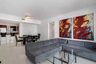 950 Brickell Bay Dr, Miami, FL 33131 - Photo 3