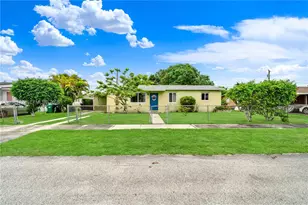 14611 SW 103rd Ct, Miami, FL 33176 - Photo 1
