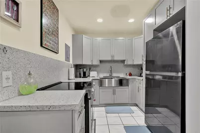 14611 SW 103rd Ct, Miami, FL 33176 - Photo 5