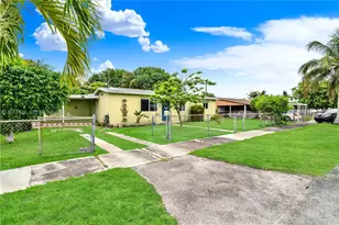 14611 SW 103rd Ct, Miami, FL 33176 - Photo 3