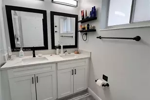 3221 NW 182nd St, Miami Gardens, FL 33056 - Photo 9