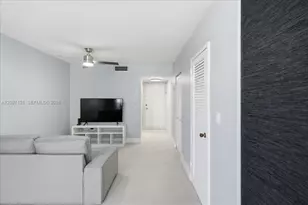 2899 Collins Ave, Miami Beach, FL 33140 - Photo 15