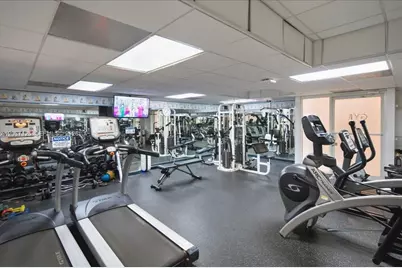 2899 Collins Ave #1022, Miami Beach, FL 33140 - Photo 33