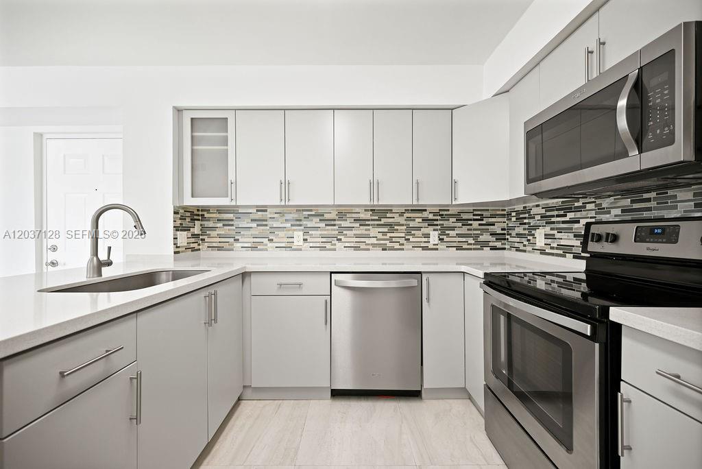 4420 NW 107th Ave #107 - 4420 NW 107th Ave #107, Doral, FL 33178 Luxury Property | Jose Angel Pina