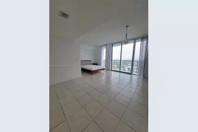 185 SW 7th St #3500, Miami, FL 33130 - Photo 5