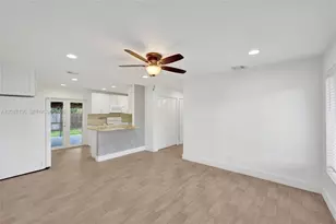 5701 SW 37th St, Davie, FL 33314 - Photo 11