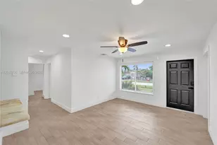 5701 SW 37th St, Davie, FL 33314 - Photo 15