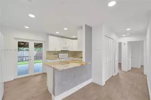 5701 SW 37th St, Davie, FL 33314 - Photo 17