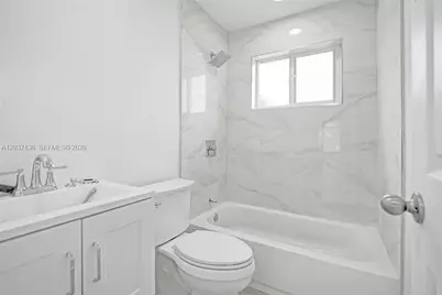 5701 SW 37th St, Davie, FL 33314 - Photo 9