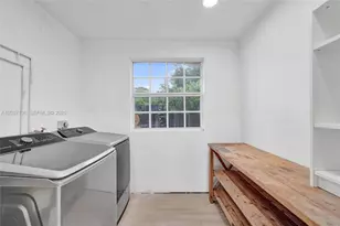 5701 SW 37th St, Davie, FL 33314 - Photo 61