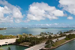 600 NE 36th St, Miami, FL 33137 - Photo 3