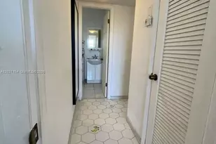 8081 N Sunrise Lakes Dr, Sunrise, FL 33322 - Photo 3