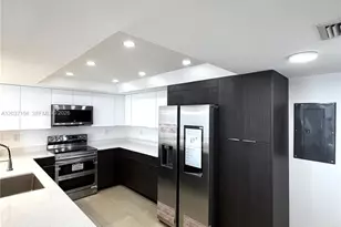520 Brickell Key Dr, Miami, FL 33131 - Photo 15