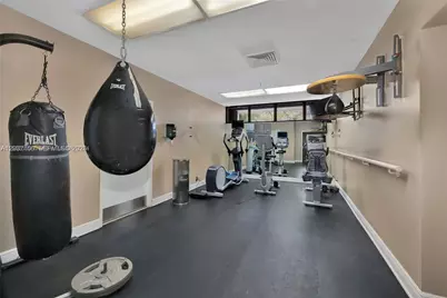 520 Brickell Key Dr #A1005, Miami, FL 33131 - Photo 37