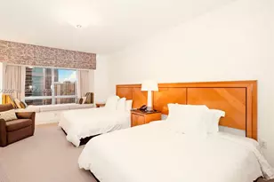 1435 Brickell Ave, Miami, FL 33131 - Photo 13