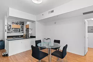950 Brickell Bay Dr, Miami, FL 33131 - Photo 13