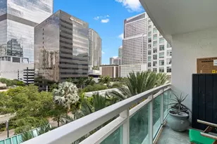 950 Brickell Bay Dr, Miami, FL 33131 - Photo 23