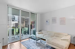 950 Brickell Bay Dr, Miami, FL 33131 - Photo 3