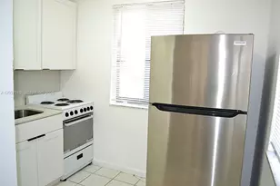 1035 SW 4th St, Miami, FL 33130 - Photo 5