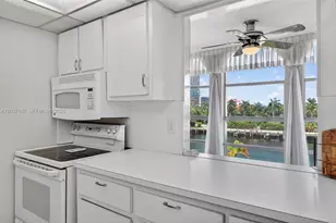 601 Three Islands Boulevard, Hallandale Beach, FL 33009 - Photo 13