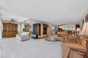 601 Three Islands Boulevard, Hallandale Beach, FL 33009 - Photo 7