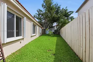 110 Cameron Ct, Weston, FL 33326 - Photo 9