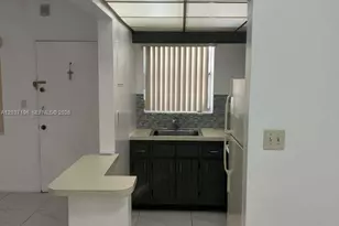 7505 SW 82nd St, Miami, FL 33143 - Photo 15