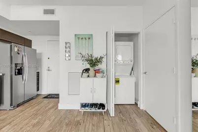 90 SW 3rd St #4303, Miami, FL 33130 - Photo 13