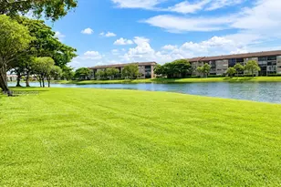 901 SW 141st Ave, Pembroke Pines, FL 33027 - Photo 3