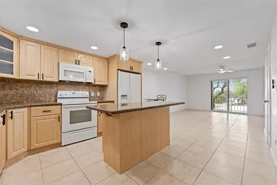 92550 Overseas Hwy #214, Tavernier, FL 33070 - Photo 13