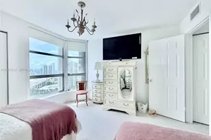 3500 Mystic Pointe Dr, Aventura, FL 33180 - Photo 11