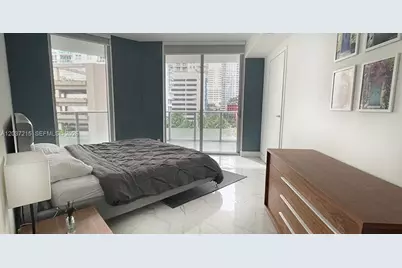 1300 Brickell Bay Dr #610, Miami, FL 33131 - Photo 15