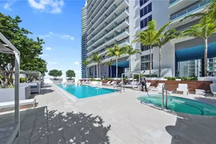 1300 Brickell Bay Dr, Miami, FL 33131 - Photo 23