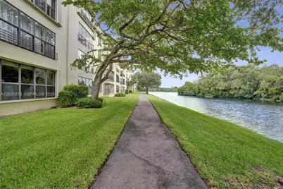 2908 S Carambola Cir S #106, Coconut Creek, FL 33066 - Photo 41