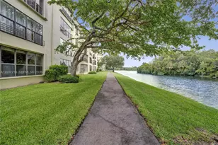 2908 S Carambola Cir S, Coconut Creek, FL 33066 - Photo 41