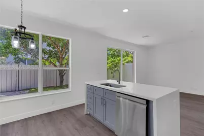 4331 Lake Tahoe Cir, West Palm Beach, FL 33409 - Photo 13