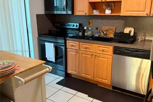 10445 SW 154th Ct, Miami, FL 33196 - Photo 5