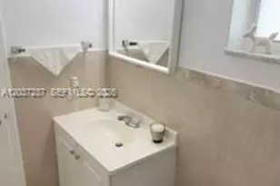 17 NE 2nd Ave, Dania Beach, FL 33004 - Photo 13