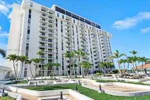 13499 Biscayne Blvd, North Miami, FL 33181 - Photo 31