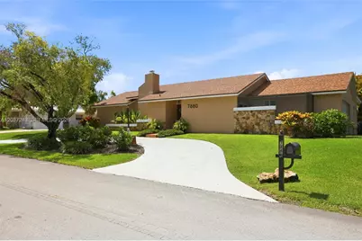 7880 SW 180th Ter, Palmetto Bay, FL 33157 - Photo 1