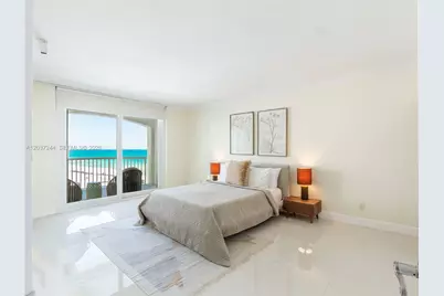 5401 Collins Ave #1013, Miami Beach, FL 33140 - Photo 11