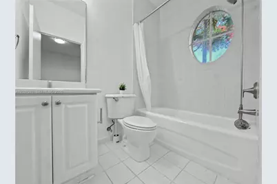 10573 SW 6th St #1206, Pembroke Pines, FL 33025 - Photo 11