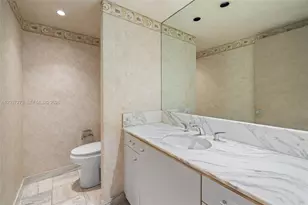5500 Collins Ave, Miami Beach, FL 33140 - Photo 13