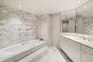 5500 Collins Ave, Miami Beach, FL 33140 - Photo 17